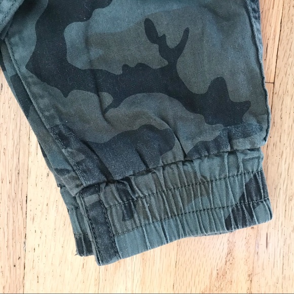 TNA Aritzia Alex Camo Jogger XS - Picture 8 of 9